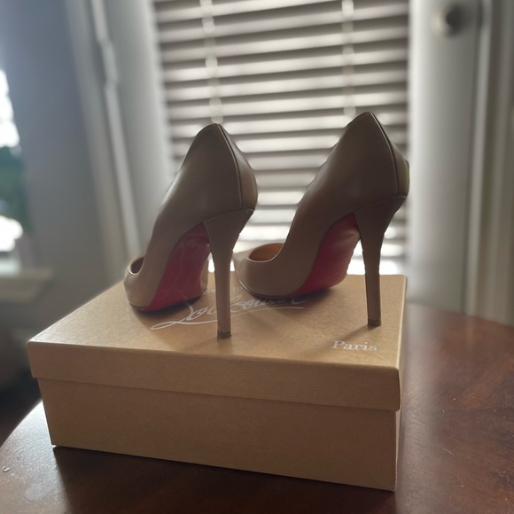 Christian louboutin heels - Picture 4 of 4